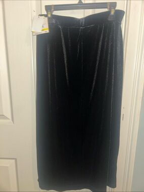 Kasper Black Velvet Pencil Skirt